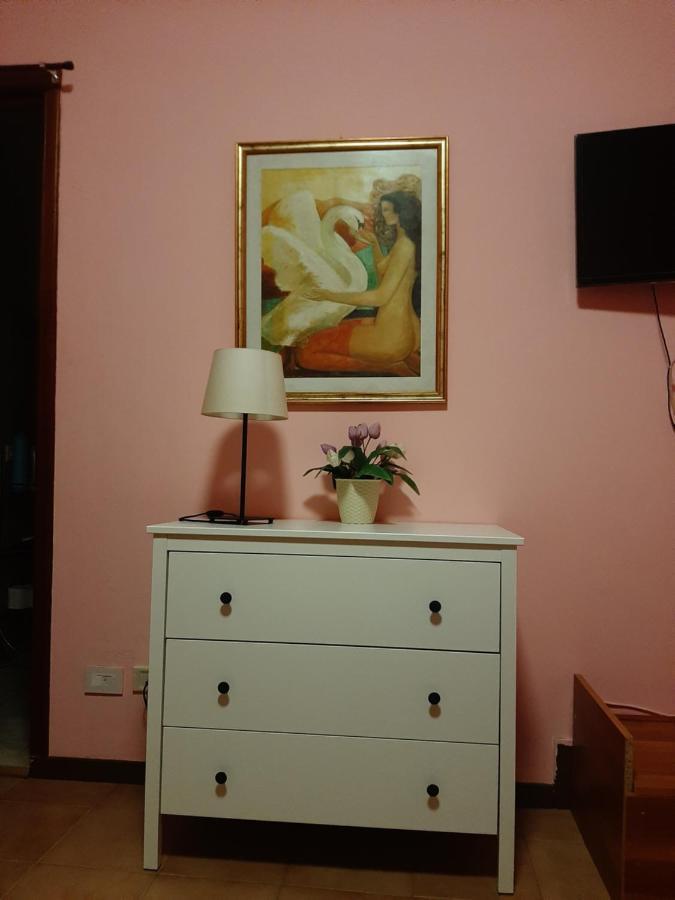לינה וארוחת בוקר אצ'י קטנה San Nicolo House מראה חיצוני תמונה