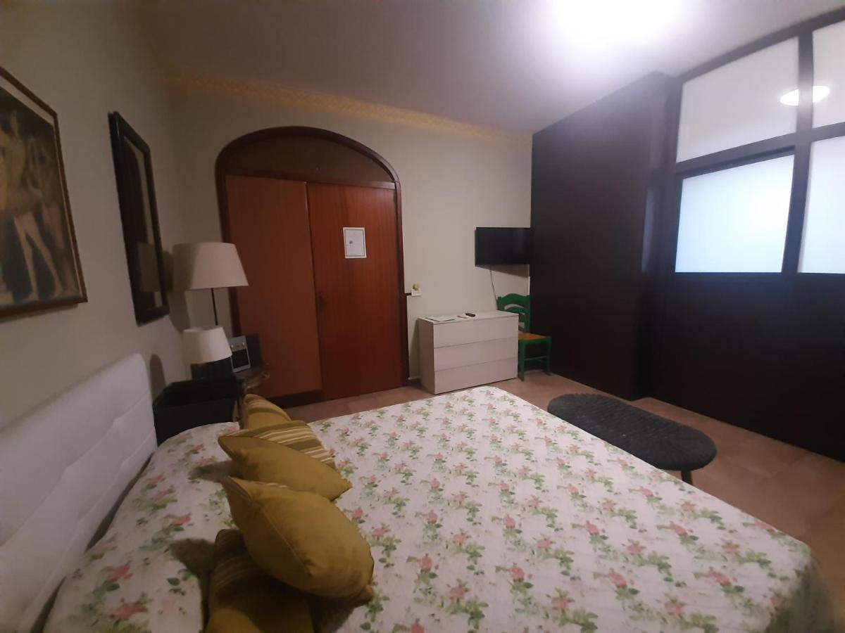 לינה וארוחת בוקר אצ'י קטנה San Nicolo House מראה חיצוני תמונה