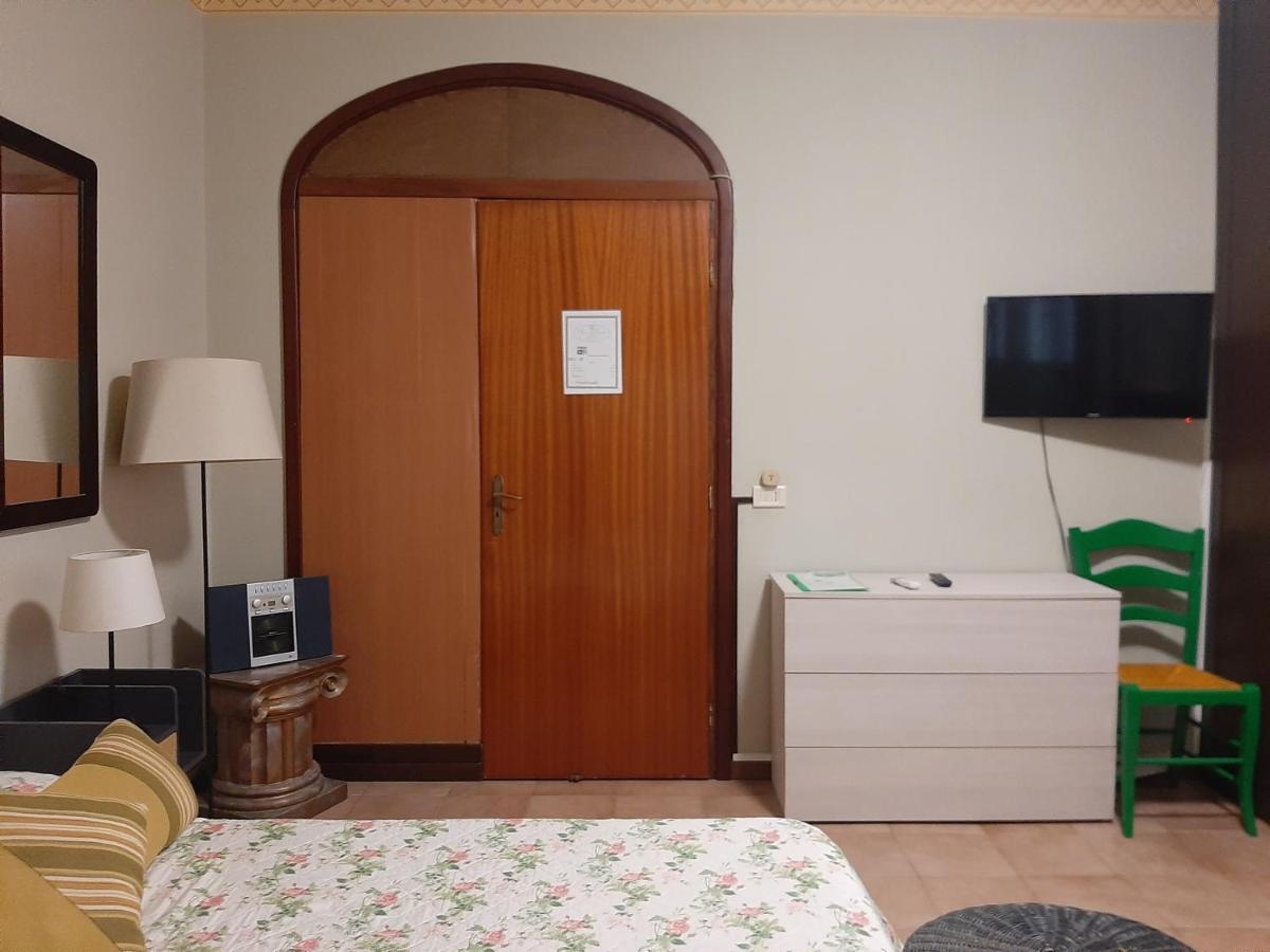 לינה וארוחת בוקר אצ'י קטנה San Nicolo House מראה חיצוני תמונה