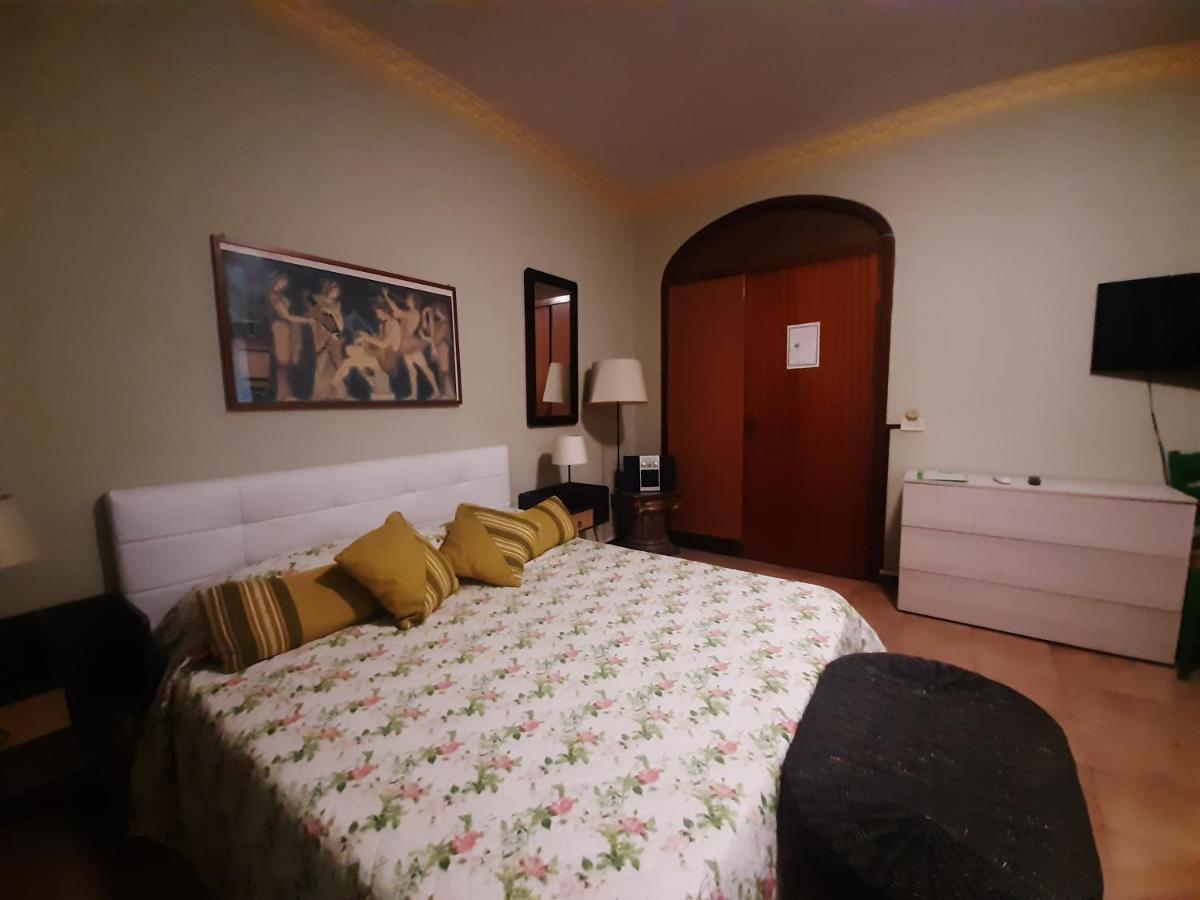 לינה וארוחת בוקר אצ'י קטנה San Nicolo House מראה חיצוני תמונה