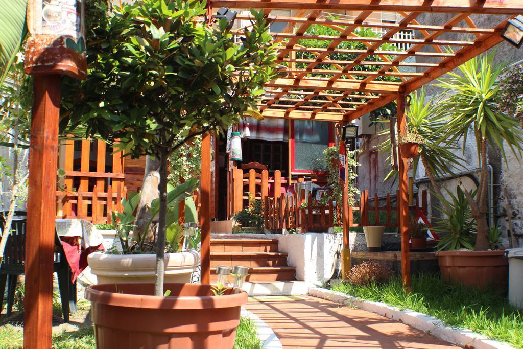 לינה וארוחת בוקר אצ'י קטנה San Nicolo House מראה חיצוני תמונה
